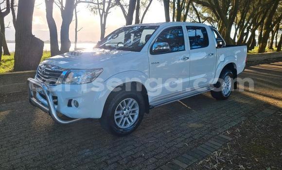 Acheter Occasion Voiture Toyota Hilux Blanc à Hlatikulu, Shiselweni District Acheter Occasion Voiture Toyota Hilux Blanc à Hlatikulu, Shiselweni District