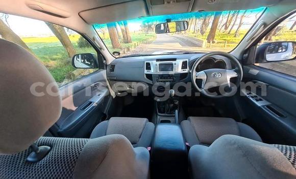 Acheter Occasion Voiture Toyota Hilux Blanc à Hlatikulu, Shiselweni District Acheter Occasion Voiture Toyota Hilux Blanc à Hlatikulu, Shiselweni District