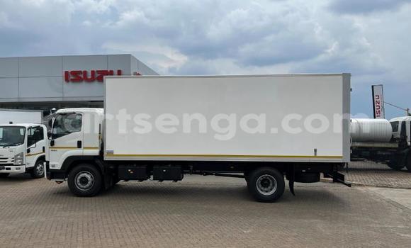 Acheter Occasion Utilitaire Isuzu FTR 850 Blanc à Mbabane, Manzini Acheter Occasion Utilitaire Isuzu FTR 850 Blanc à Mbabane, Manzini