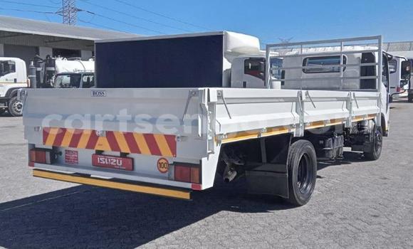 Acheter Occasion Utilitaire Isuzu FTR 850 Blanc à Mbabane, Manzini Acheter Occasion Utilitaire Isuzu FTR 850 Blanc à Mbabane, Manzini