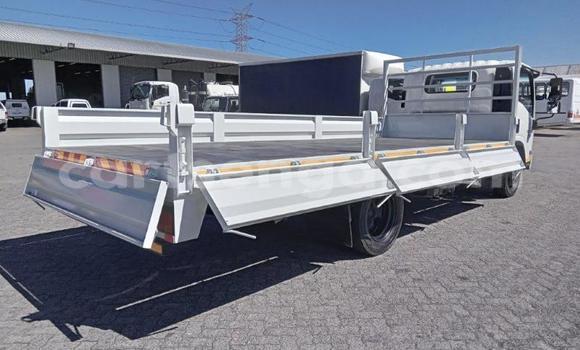 Acheter Occasion Utilitaire Isuzu FTR 850 Blanc à Mbabane, Manzini Acheter Occasion Utilitaire Isuzu FTR 850 Blanc à Mbabane, Manzini