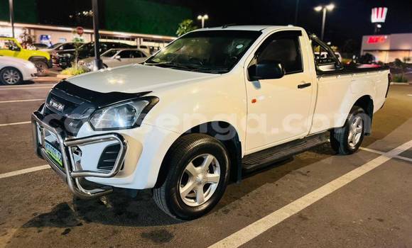 Buy Used Isuzu D–MAX White Car in Lobamba in Manzini Buy Used Isuzu D–MAX White Car in Lobamba in Manzini