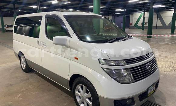 Buy Used Nissan Elgrand White Car in Lobamba in Manzini