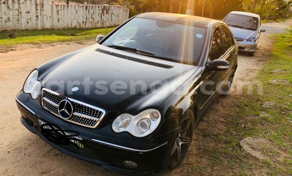 Nunua Ilio tumika Mercedes-Benz C-Classe Black Gari ndani ya Manzini nchini Manzini