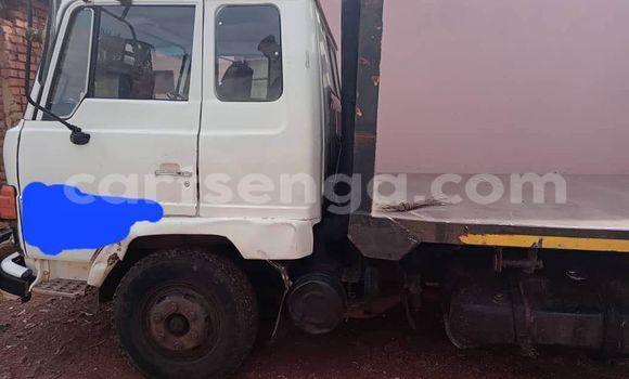 Acheter Occasion Utilitaire Hino 300 Series Blanc à Manzini, Manzini Acheter Occasion Utilitaire Hino 300 Series Blanc à Manzini, Manzini