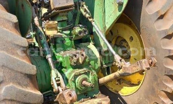 Acheter Occasion Utilitaire Caterpillar 120 Vert à Manzini, Manzini Acheter Occasion Utilitaire Caterpillar 120 Vert à Manzini, Manzini