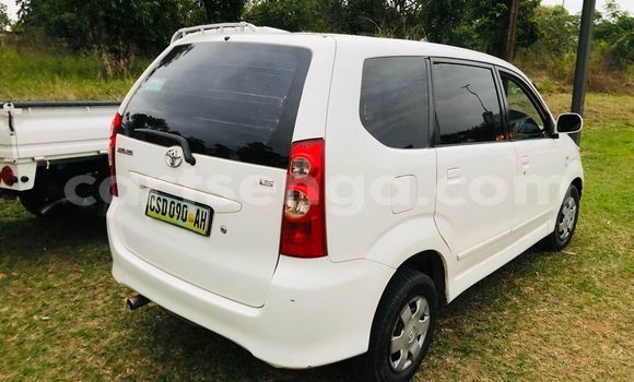 Nunua Ilio tumika Toyota Avanza White Gari ndani ya Manzini nchini Manzini Nunua Ilio tumika Toyota Avanza White Gari ndani ya Manzini nchini Manzini