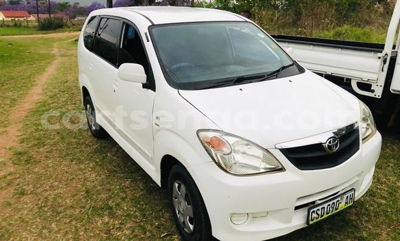 Nunua Ilio tumika Toyota Avanza White Gari ndani ya Manzini nchini Manzini Nunua Ilio tumika Toyota Avanza White Gari ndani ya Manzini nchini Manzini