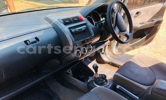 Nunua Ilio tumika Honda FIT Other Gari ndani ya Manzini nchini Manzini Nunua Ilio tumika Honda FIT Other Gari ndani ya Manzini nchini Manzini