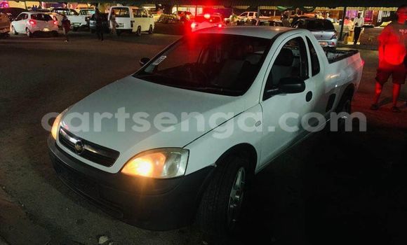 Nunua Ilio tumika Chevrolet Cruze White Gari ndani ya Manzini nchini Manzini Nunua Ilio tumika Chevrolet Cruze White Gari ndani ya Manzini nchini Manzini