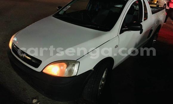 Nunua Ilio tumika Chevrolet Cruze White Gari ndani ya Manzini nchini Manzini Nunua Ilio tumika Chevrolet Cruze White Gari ndani ya Manzini nchini Manzini