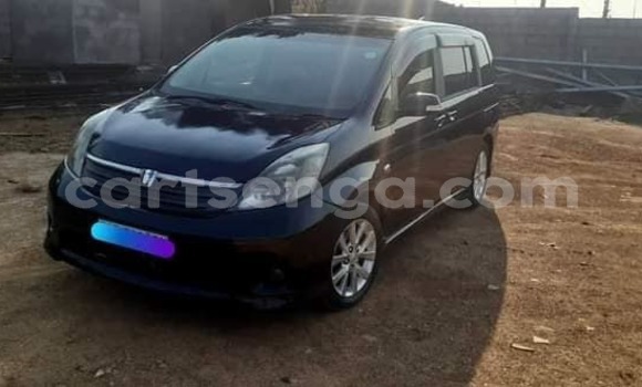 Nunua Ilio tumika Toyota ISis White Gari ndani ya Kwaluseni nchini Manzini Nunua Ilio tumika Toyota ISis White Gari ndani ya Kwaluseni nchini Manzini