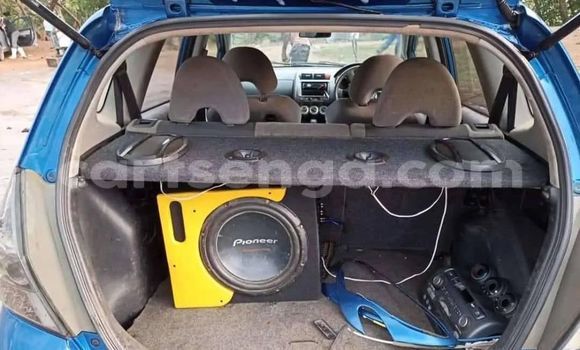 Nunua Ilio tumika Honda FIT Blue Gari ndani ya Kwaluseni nchini Manzini Nunua Ilio tumika Honda FIT Blue Gari ndani ya Kwaluseni nchini Manzini