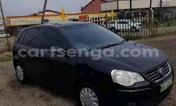 Nunua Ilio tumika Volkswagen Polo Black Gari ndani ya Kwaluseni nchini Manzini Nunua Ilio tumika Volkswagen Polo Black Gari ndani ya Kwaluseni nchini Manzini