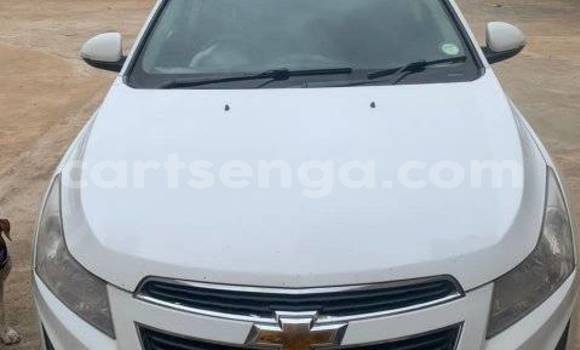 Buy Used Chevrolet Cruze White Car in Kwaluseni in Manzini Buy Used Chevrolet Cruze White Car in Kwaluseni in Manzini