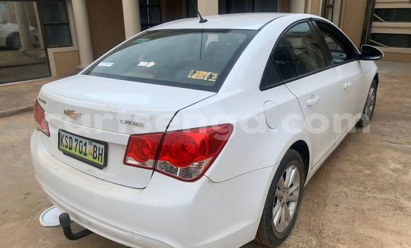 Nunua Ilio tumika Chevrolet Cruze White Gari ndani ya Kwaluseni nchini Manzini Nunua Ilio tumika Chevrolet Cruze White Gari ndani ya Kwaluseni nchini Manzini