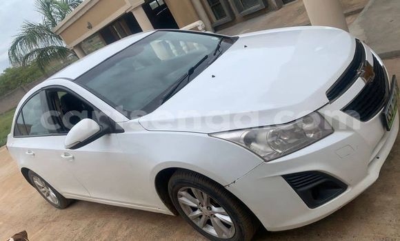 Nunua Ilio tumika Chevrolet Cruze White Gari ndani ya Kwaluseni nchini Manzini Nunua Ilio tumika Chevrolet Cruze White Gari ndani ya Kwaluseni nchini Manzini