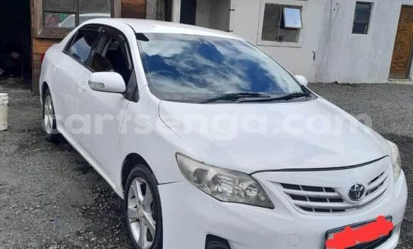 Nunua Ilio tumika Toyota Corolla White Gari ndani ya Kwaluseni nchini Manzini Nunua Ilio tumika Toyota Corolla White Gari ndani ya Kwaluseni nchini Manzini