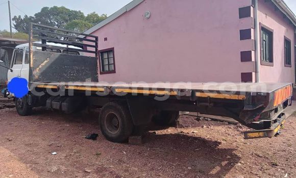 Acheter Occasion Utilitaire Hino Ranger Blanc à Kwaluseni, Manzini Acheter Occasion Utilitaire Hino Ranger Blanc à Kwaluseni, Manzini