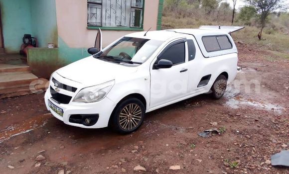 Nunua Ilio tumika Chevrolet Uplander White Gari ndani ya Kwaluseni nchini Manzini Nunua Ilio tumika Chevrolet Uplander White Gari ndani ya Kwaluseni nchini Manzini