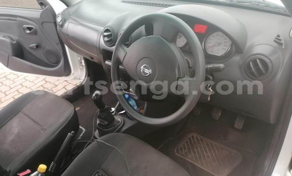 Nunua Ilio tumika Nissan NP 300 White Gari ndani ya Kwaluseni nchini Manzini Nunua Ilio tumika Nissan NP 300 White Gari ndani ya Kwaluseni nchini Manzini