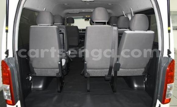 Nunua Ilio tumika Toyota Hiace White Gari ndani ya Manzini nchini Manzini Nunua Ilio tumika Toyota Hiace White Gari ndani ya Manzini nchini Manzini