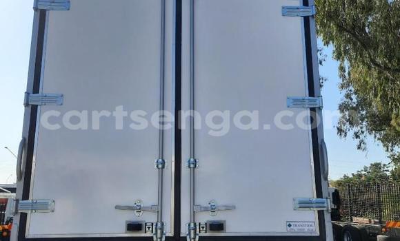 Acheter Occasion Utilitaire Hino 300 Series Blanc à Mbabane, Manzini Acheter Occasion Utilitaire Hino 300 Series Blanc à Mbabane, Manzini