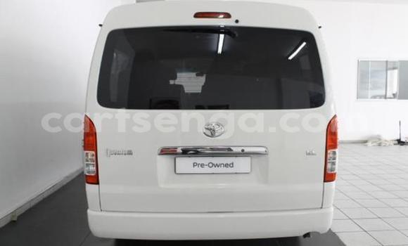 Nunua Ilio tumika Toyota Hiace White Gari ndani ya Manzini nchini Manzini Nunua Ilio tumika Toyota Hiace White Gari ndani ya Manzini nchini Manzini