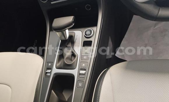 Acheter Occasion Voiture Hyundai Grand Starex Gris à Mbabane, Manzini Acheter Occasion Voiture Hyundai Grand Starex Gris à Mbabane, Manzini