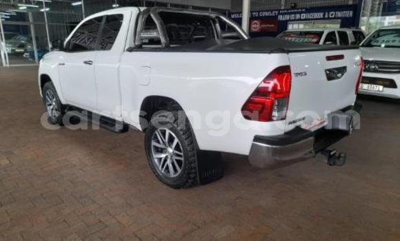 Buy Used Toyota Hilux White Car in Mbabane in Manzini Buy Used Toyota Hilux White Car in Mbabane in Manzini
