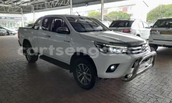 Buy Used Toyota Hilux White Car in Mbabane in Manzini Buy Used Toyota Hilux White Car in Mbabane in Manzini