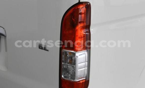Nunua Ilio tumika Toyota Hiace White Gari ndani ya Manzini nchini Manzini Nunua Ilio tumika Toyota Hiace White Gari ndani ya Manzini nchini Manzini