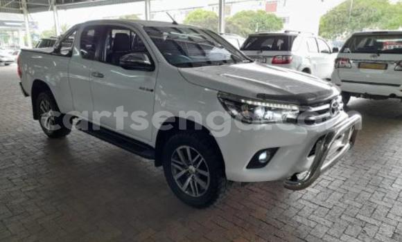 Buy Used Toyota Hilux White Car in Mbabane in Manzini Buy Used Toyota Hilux White Car in Mbabane in Manzini