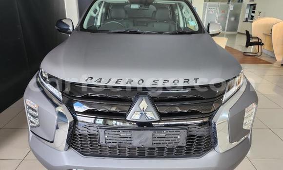 Buy Used Mitsubishi Pajero Silver Car in Mbabane in Manzini Buy Used Mitsubishi Pajero Silver Car in Mbabane in Manzini