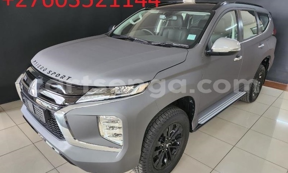 Buy Used Mitsubishi Pajero Silver Car in Mbabane in Manzini Buy Used Mitsubishi Pajero Silver Car in Mbabane in Manzini