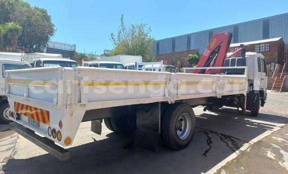 Acheter Occasion Utilitaire Nissan UD Blanc à Mbabane, Manzini Acheter Occasion Utilitaire Nissan UD Blanc à Mbabane, Manzini