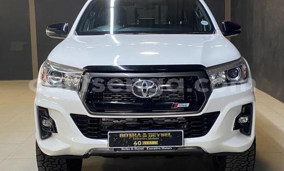 Buy Used Toyota Hilux White Car in Mbabane in Manzini Buy Used Toyota Hilux White Car in Mbabane in Manzini