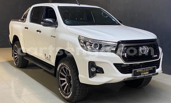 Buy Used Toyota Hilux White Car in Mbabane in Manzini Buy Used Toyota Hilux White Car in Mbabane in Manzini