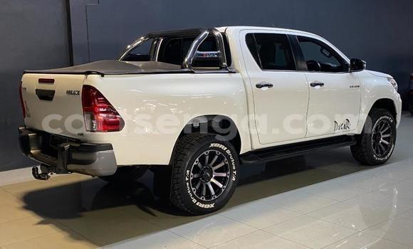 Buy Used Toyota Hilux White Car in Mbabane in Manzini Buy Used Toyota Hilux White Car in Mbabane in Manzini
