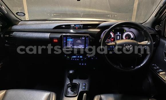 Buy Used Toyota Hilux White Car in Mbabane in Manzini Buy Used Toyota Hilux White Car in Mbabane in Manzini