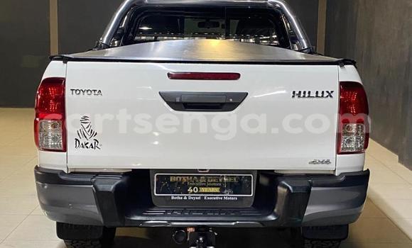 Buy Used Toyota Hilux White Car in Mbabane in Manzini Buy Used Toyota Hilux White Car in Mbabane in Manzini
