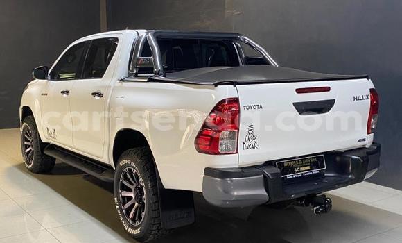 Buy Used Toyota Hilux White Car in Mbabane in Manzini Buy Used Toyota Hilux White Car in Mbabane in Manzini