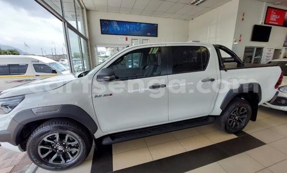 Acheter Occasion Voiture Toyota Hilux Blanc à Mbabane, Manzini Acheter Occasion Voiture Toyota Hilux Blanc à Mbabane, Manzini