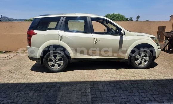 Acheter Occasion Voiture Mahindra Xylo Blanc à Ezulwini, Hhohho Acheter Occasion Voiture Mahindra Xylo Blanc à Ezulwini, Hhohho
