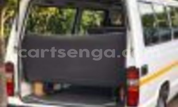 Buy Used Toyota Hiace Silver Car in Mbabane in Manzini Buy Used Toyota Hiace Silver Car in Mbabane in Manzini