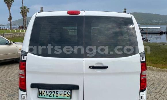 Acheter Occasion Voiture Hyundai H1 Blanc à Mbabane, Manzini Acheter Occasion Voiture Hyundai H1 Blanc à Mbabane, Manzini