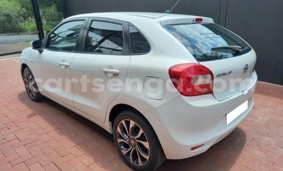 Nunua Ilio tumika Toyota Starlet White Gari ndani ya Big Bend nchini Wilaya ya Lubombo Nunua Ilio tumika Toyota Starlet White Gari ndani ya Big Bend nchini Wilaya ya Lubombo