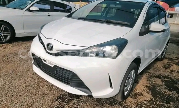 Buy Used Toyota Vitz White Car in Mbabane in Manzini Buy Used Toyota Vitz White Car in Mbabane in Manzini