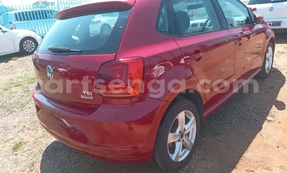Nunua Ilio tumika Volkswagen Polo Red Gari ndani ya Kubuta nchini Wilaya ya Shiselweni