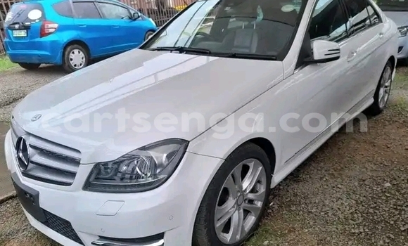 Buy Used Mercedes-Benz C180 COUPE White Car in Mbabane in Manzini Buy Used Mercedes-Benz C180 COUPE White Car in Mbabane in Manzini